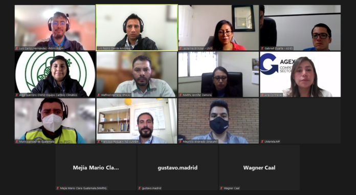 Participantes de la segunda reunión de la Mesa de Adaptación y Vulnerabilidad